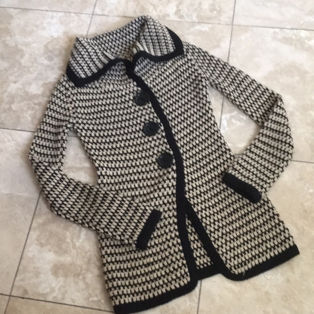 Free People UNIQUE! Chunky cardigan sweater. Great Condition. - Picture 4 of 8